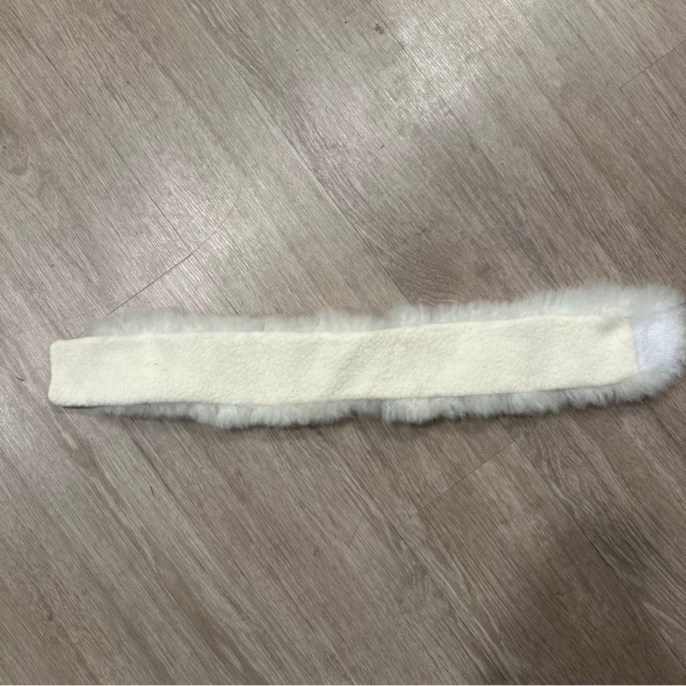 White Rabbit Fur Headband - Picture 4 of 4